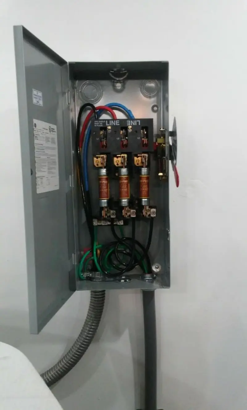 Three-phase disconnect switch installed for Electrical Wiring & Rewiring in Cicero
